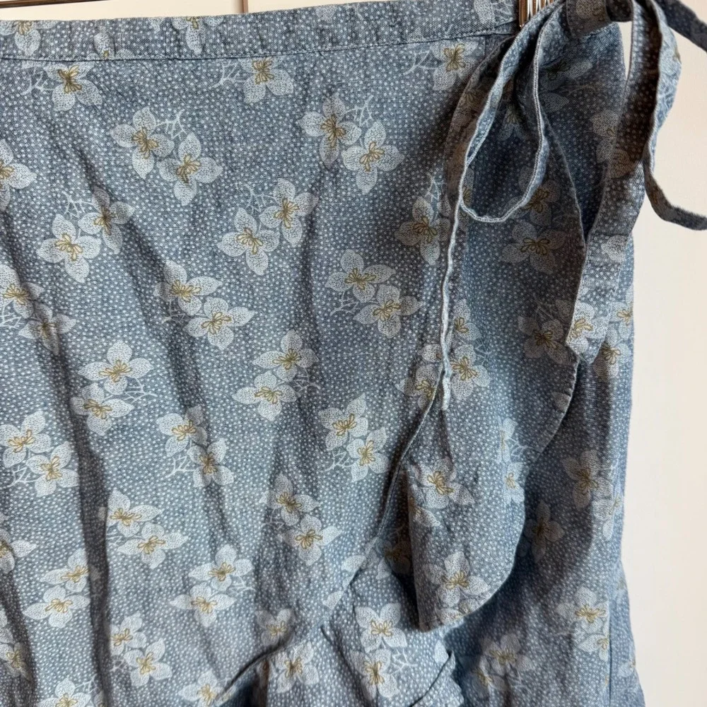 J.Crew Faux‎ Wrap Skirt Women XS Blue Floral Chambray Ruffle Mini Cottagecore